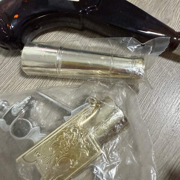 Vintage Avon Thomas Jefferson Handgun Everest Cologne Decanter - Picture 13 of 14